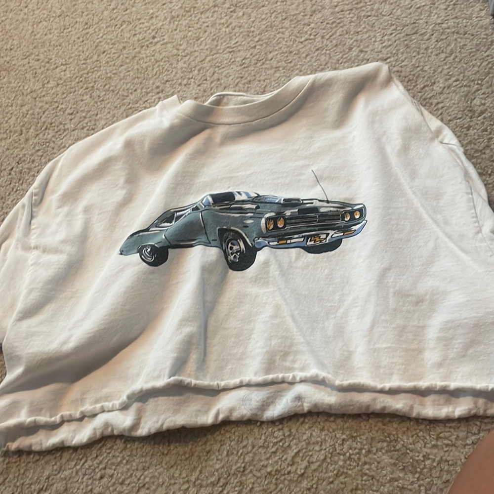 Brandy Melville Cropped shirt